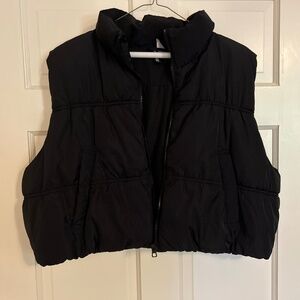 Cropped puffer vest jacket.